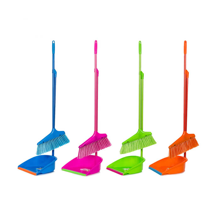 P152177 DUSTPAN SET WITH LONG HANDLE        
