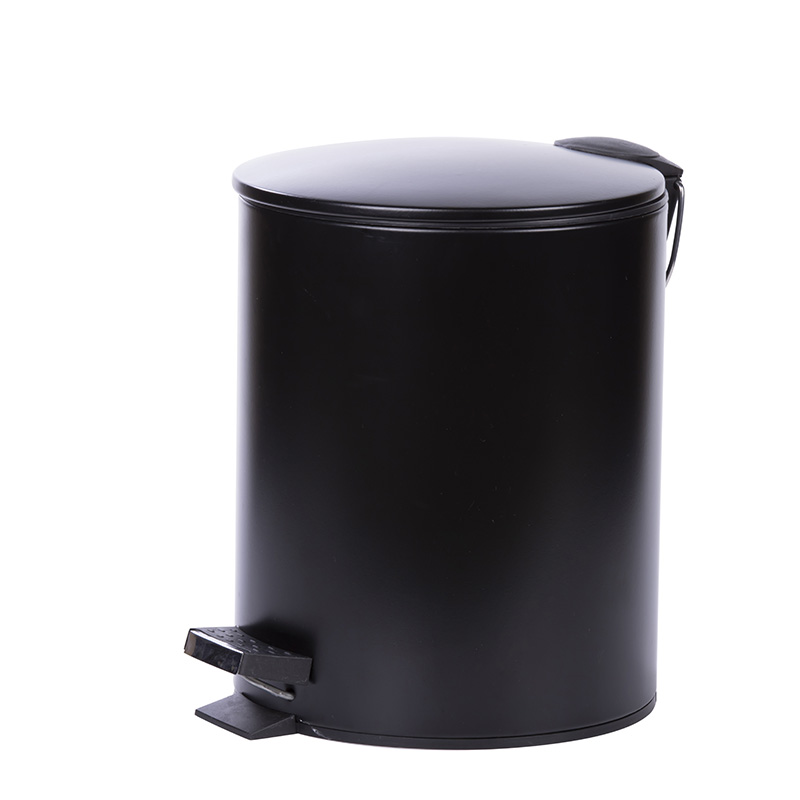 P136535 Soft Close Bathroom Bin 5L (Assortment of 2 colours)